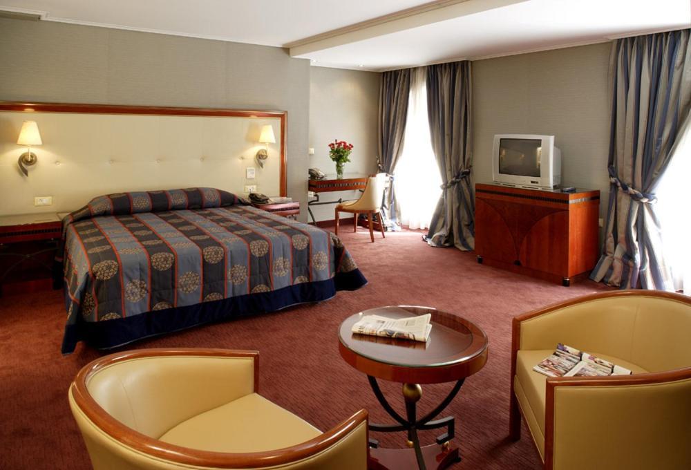 Piraeus Theoxenia Hotel Exterior photo
